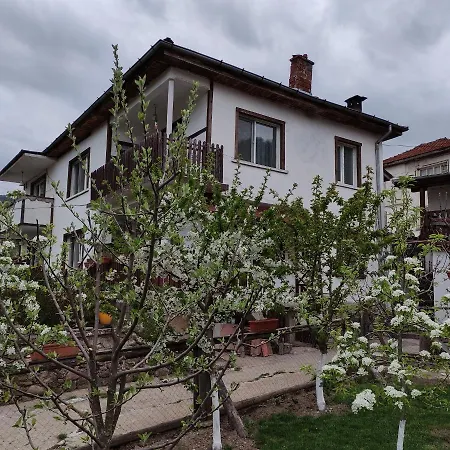 Pensiune Къща За Гости Изгрев Smilyan (Smolyan)